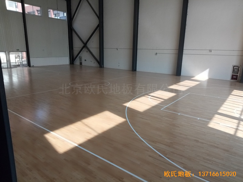 安徽太陽城小學(xué)體育館體育地板施工案例3