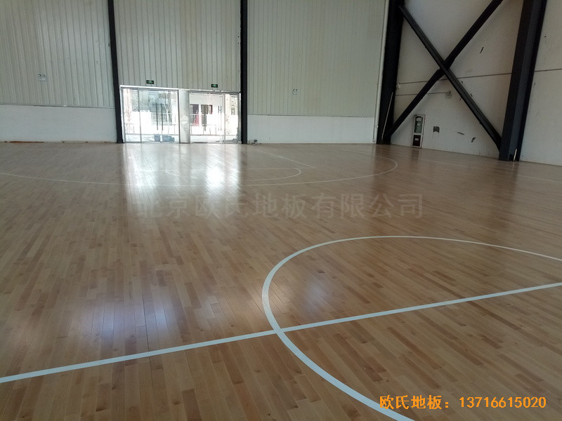 安徽太陽城小學(xué)體育館體育地板施工案例4